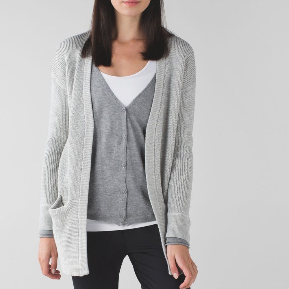 Lululemon Heathered Medium Grey Vestigan Cardigan Size 4